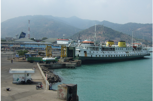 Photo of Antisipasi Penumpukan Kapal di Pelabuhan Bakauheni, Kapal Khusus Disiapkan