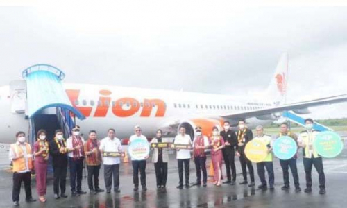 Dukung Aktivitas Perekonomian Intra di Maluku Lion Air Terbang Ambon-Langgur-Ambon