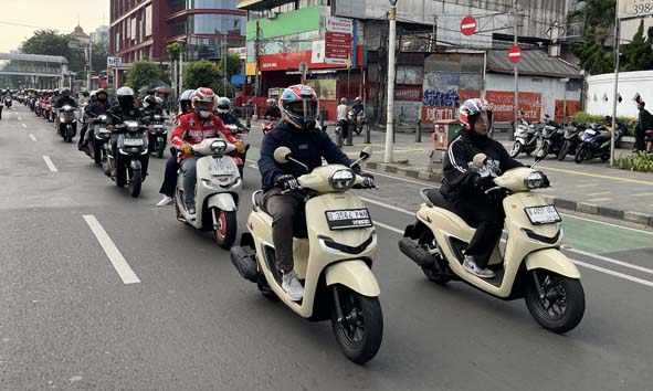 Wahana Makmur Sejati Ajak Ratusan Anggota Komunitas Jalan-jalan Santuy Penuh Gaya 