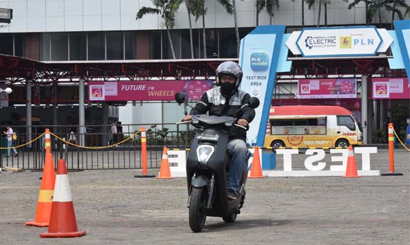 Ayo Nikmati dan Rasakan Sensasi Naik Motor Listrik Honda