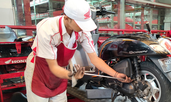 Meriahkan HUT Kemerdekaan RI Ke-79, Wahana Berikan Diskon Special Servis Motor AT Honda di AHASS