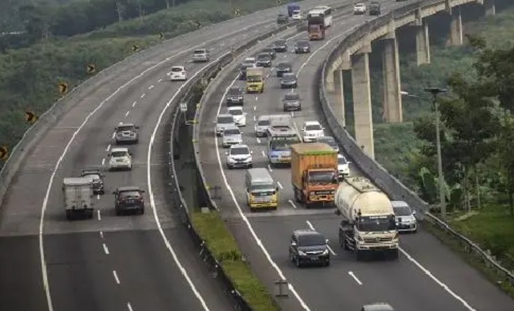 426 Ribu Kendaaraan Tinggalkan Jakarta saat Tahun Baru, Ini Daerah Tujuan Paling Ramai!