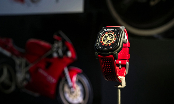 Ducati dan Gerald Charles Mempersembahkan Maestro 4.0 Ducati 30° Anniversario 916