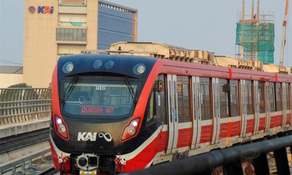 Mulai 16 Januari, Waktu Layanan Operasi LRT Jabodetabek Diperpanjang