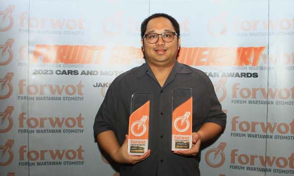 Jelang Tutup Tahun, Wuling Air ev Dinobatkan Sebagai FORWOT Car of The Year 2023 Kategori Battery Electric Vehicle