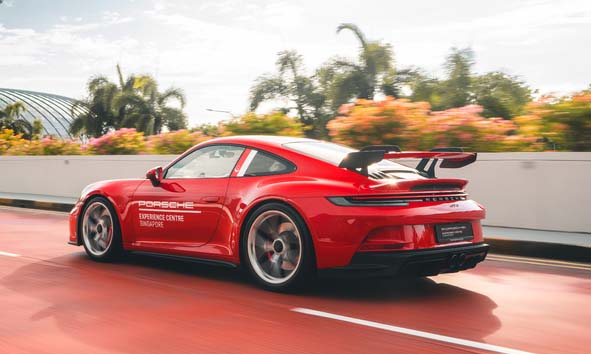 Porsche Berencana Buka Experience Centre Regional Pertama di Singapura Pada 2027