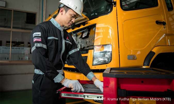 Tunjukkan Kontribusi Lain, Mitsubishi Fuso Raih BMP Tertinggi di Industri Otomotif