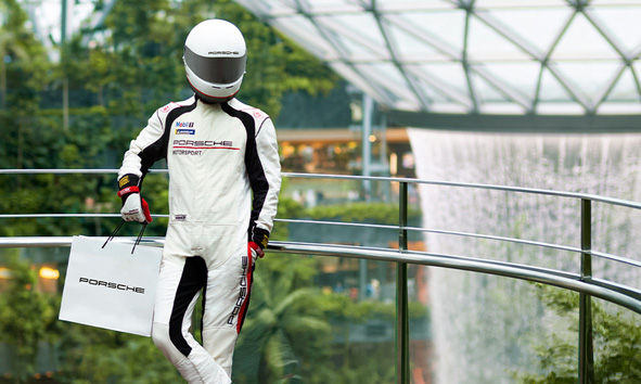 Porsche at Jewel: Destinasi Baru untuk Penggemar Otomotif di Changi Airport Singapura