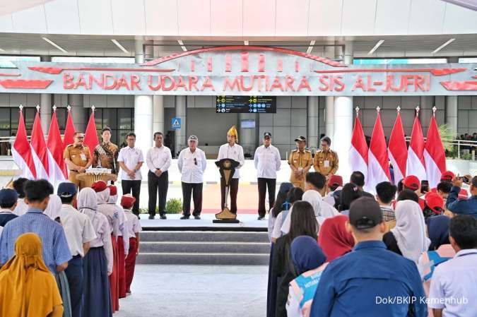 Presiden RI Joko Widodo Resmikan 4 Bandara di Sulawesi