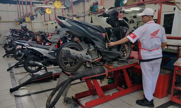 Catat, Service Motor Matic di AHASS Jakarta-Tangerang Dapat Diskon