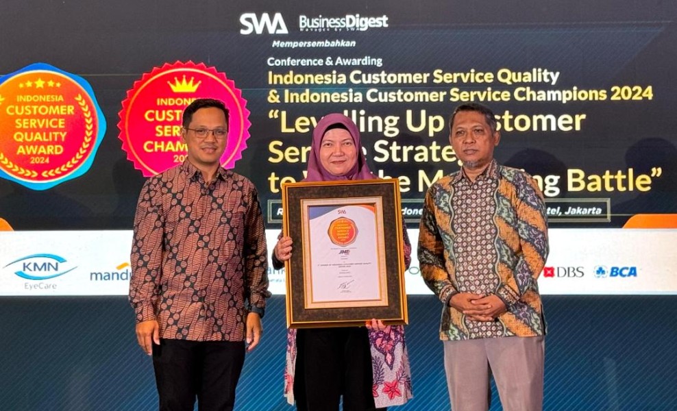 JNE Raih Indonesia Customer Service Quality Award 2024 dengan Predikat Excellent