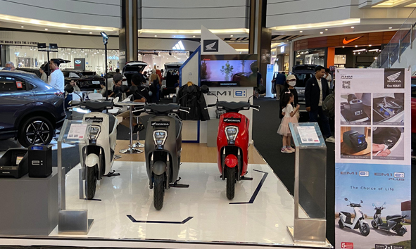 Memperkenalkan Sepeda Motor Listrik, Honda EM1 Sapa Warga Tangerang Lewat Honda EV Exhibition