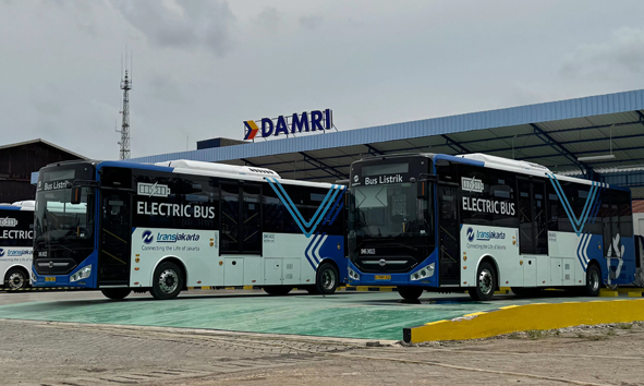 Penerapan Transportasi Berkelanjutan, DAMRI Sukses Mengembangkan Infrastrukur Bus Listrik