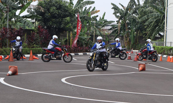 Edukasi Keselamatan Berkendara Safety Riding FOMO, Wujud Komitmen Wahana Honda Wujudkan #Cari_Aman