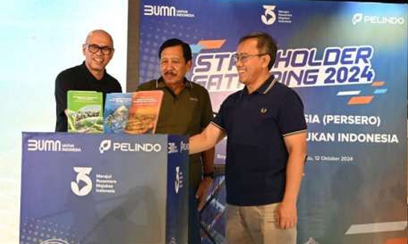 Pelindo Luncurkan Seri Buku KapitaSelekta Pengembangan Pelabuhan Perdana di Indonesia