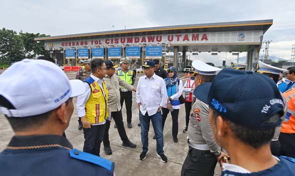 Menteri Perhubungan Cek Infrastruktur Transportasi di Jawa Barat Jelang Arus Mudik Lebaran 2024