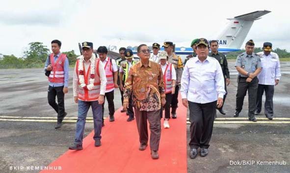 Menteri Perhubungan Dorong Potensi Bandara Tuanku Tambusai Dioptimalkan