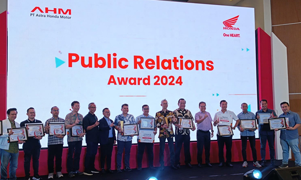 PT Wahana Makmur Sejati Raih Penghargaan Top 5 Best Publication Main Dealer Astra Honda