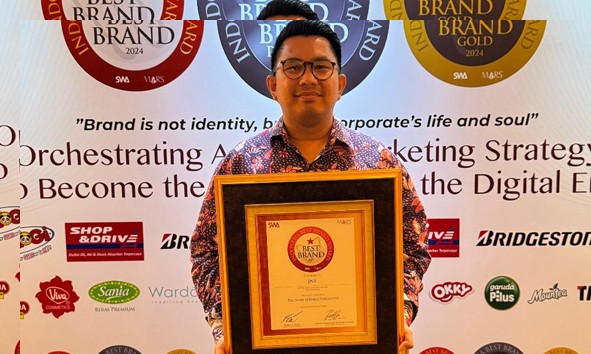 JNE Raih Indonesia Best Brand Award (IBBA) 2024 kategori Jasa Pengiriman